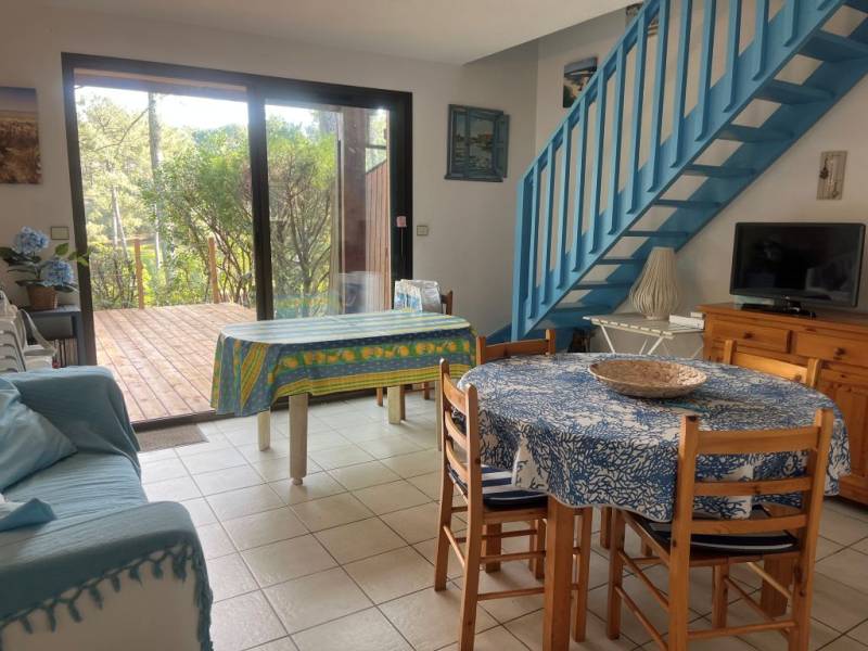 Location d'un pavillon pour 4 personnes dans une résidence avec piscine collective à Lacanau-Océan