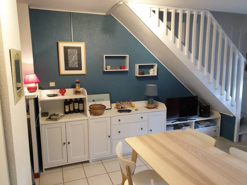 Location d'un pavillon mitoyen avec 2 chambres dans une résidence avec piscine collective sur le Golf de Lacanau