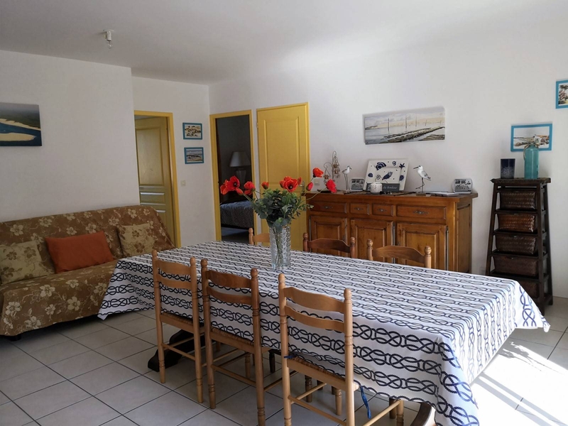 A louer maison idéalement située à proximité des commerces à Lacanau-Océan