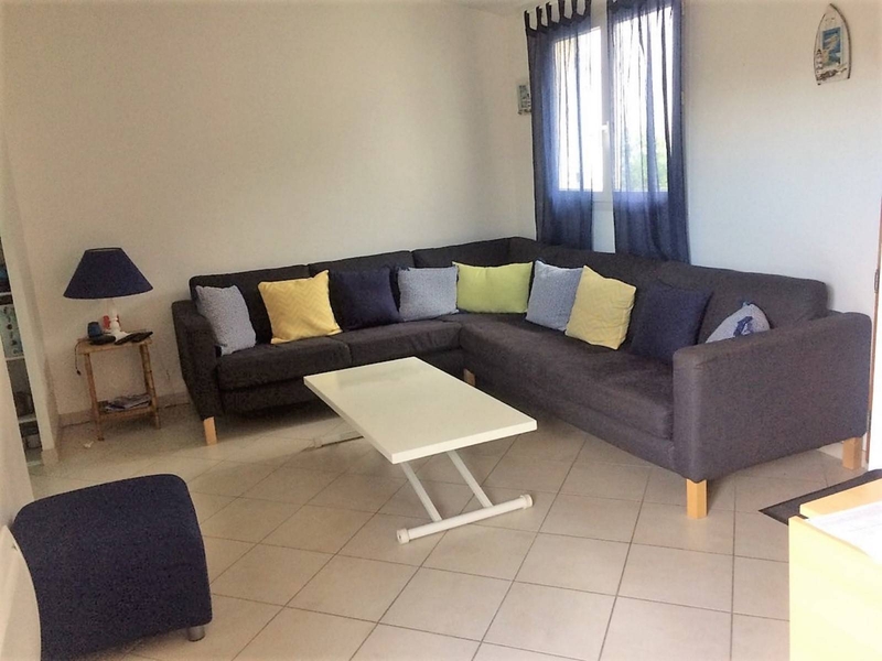 Agréable maison à louer située dans le centre-ville de Lacanau