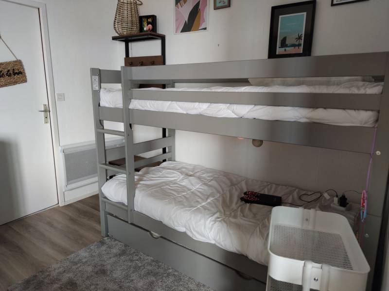 Appartement de type 2 a louer dans une résidence en front de mer avec place de parking à Lacanau-Océan