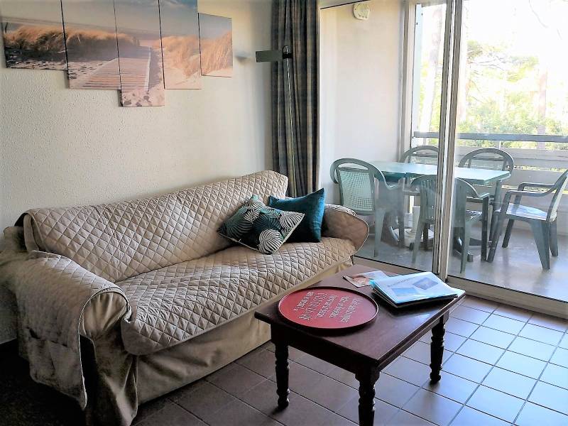 A louer à Lacanau-Océan charmant appartement de type 3 dans la pinède à proximité de la piste cyclable