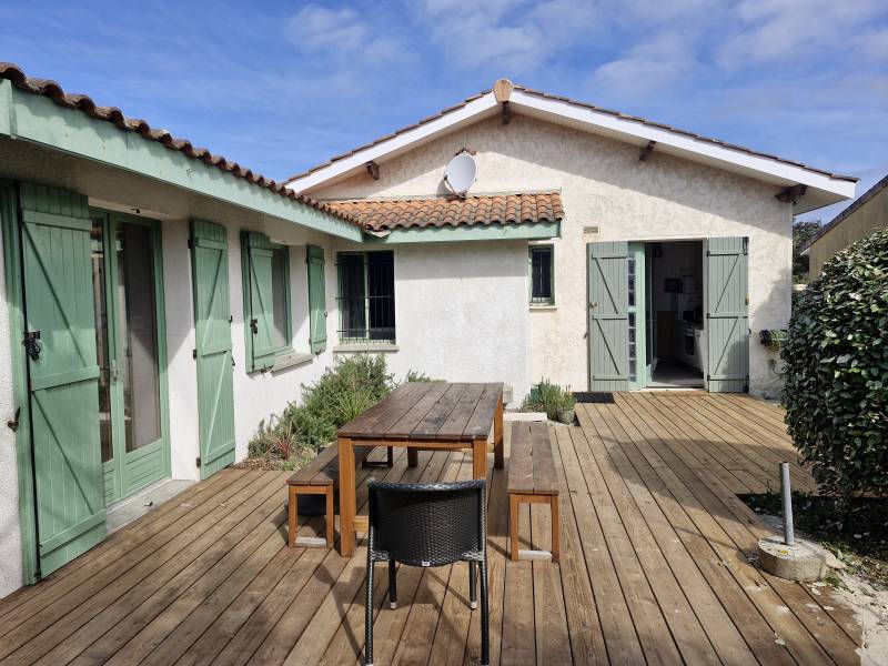 Jolie maison de vacances à louer dans le quartier sud de Lacanau-Océan pour 6 personnes