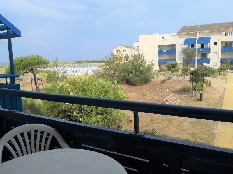 A louer dans résidence avec piscine appartement de type 2 dans le quartier Sud de Lacanau-Océan