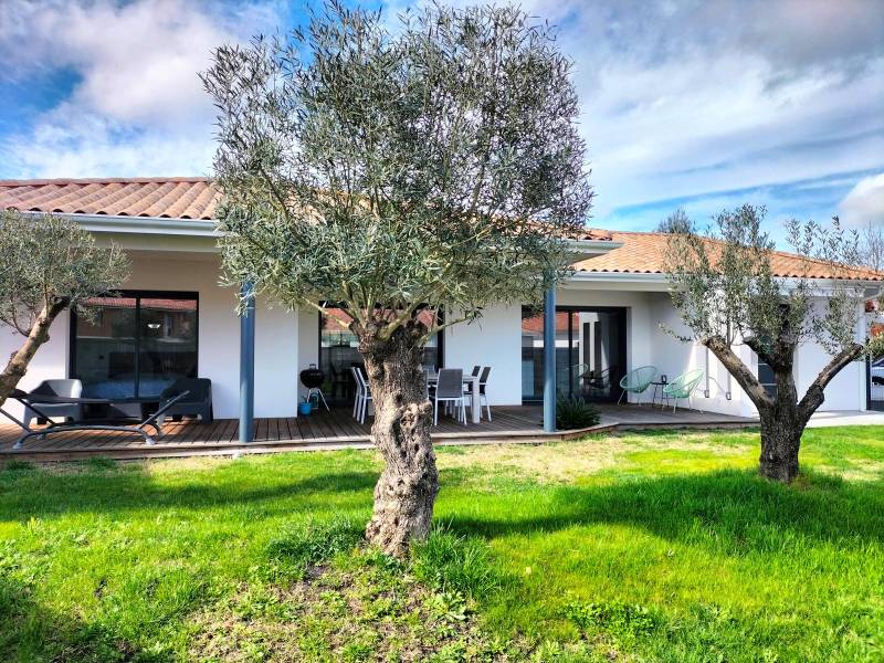 belle villa lacanau ville