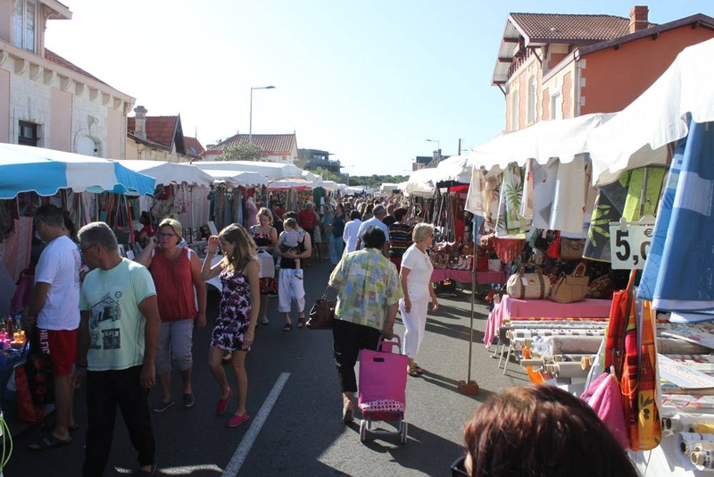 Marché de Lacanau-Océan